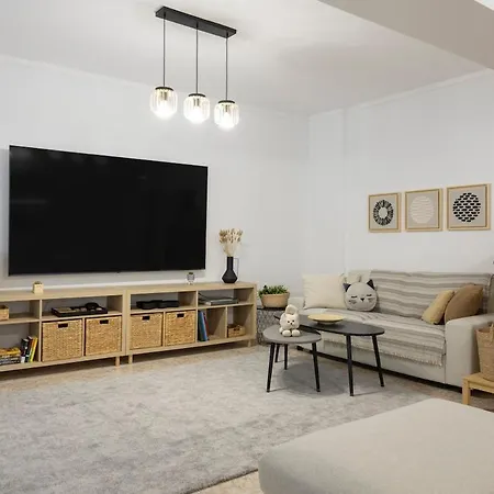 Sunshine Grand Apartment-metro Station Апартамент *