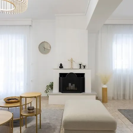 Sunshine Grand Apartment-metro Station * Солун